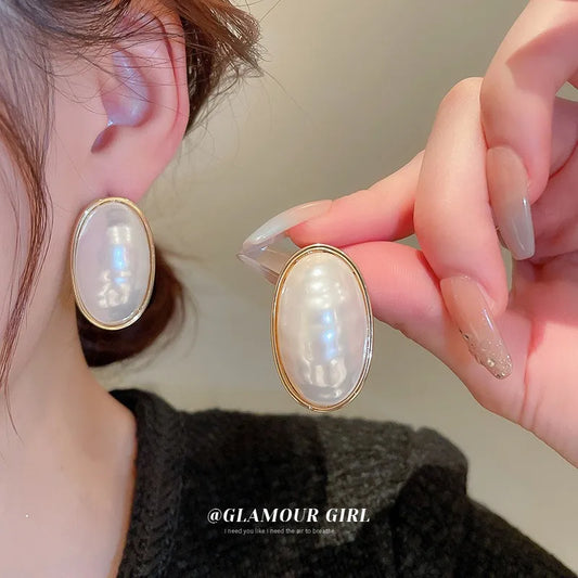 Elliptical Imitation Pearl Jewelry Set For Women Gentle Atmospheric Collarbone Chain High-end Alloy Jewelry Set Accessory Gifts